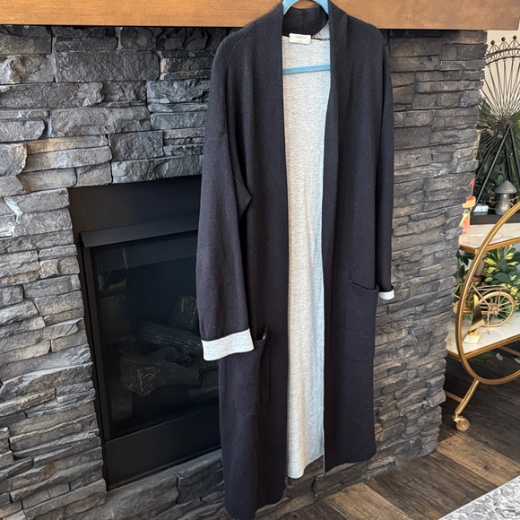 Babaton Heather Gray Knit Top - Picture 4 of 4